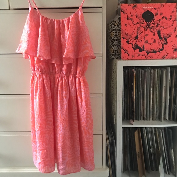 Lilly Pulitzer Dresses & Skirts - Lilly Flutter Dress